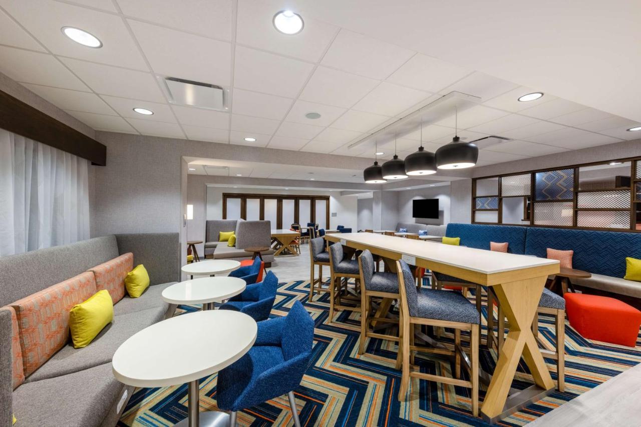 Hampton Inn Kansas City Southeast, Mo エクステリア 写真